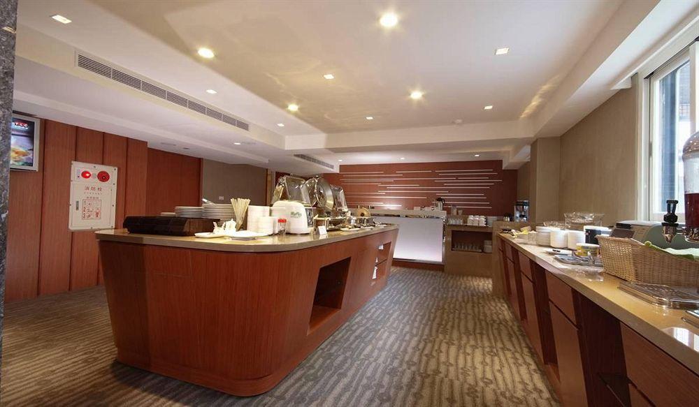 Tokyo International Hotel Taipei Esterno foto