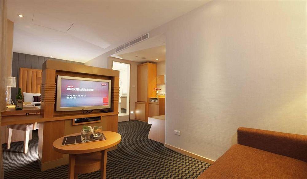 Tokyo International Hotel Taipei Esterno foto